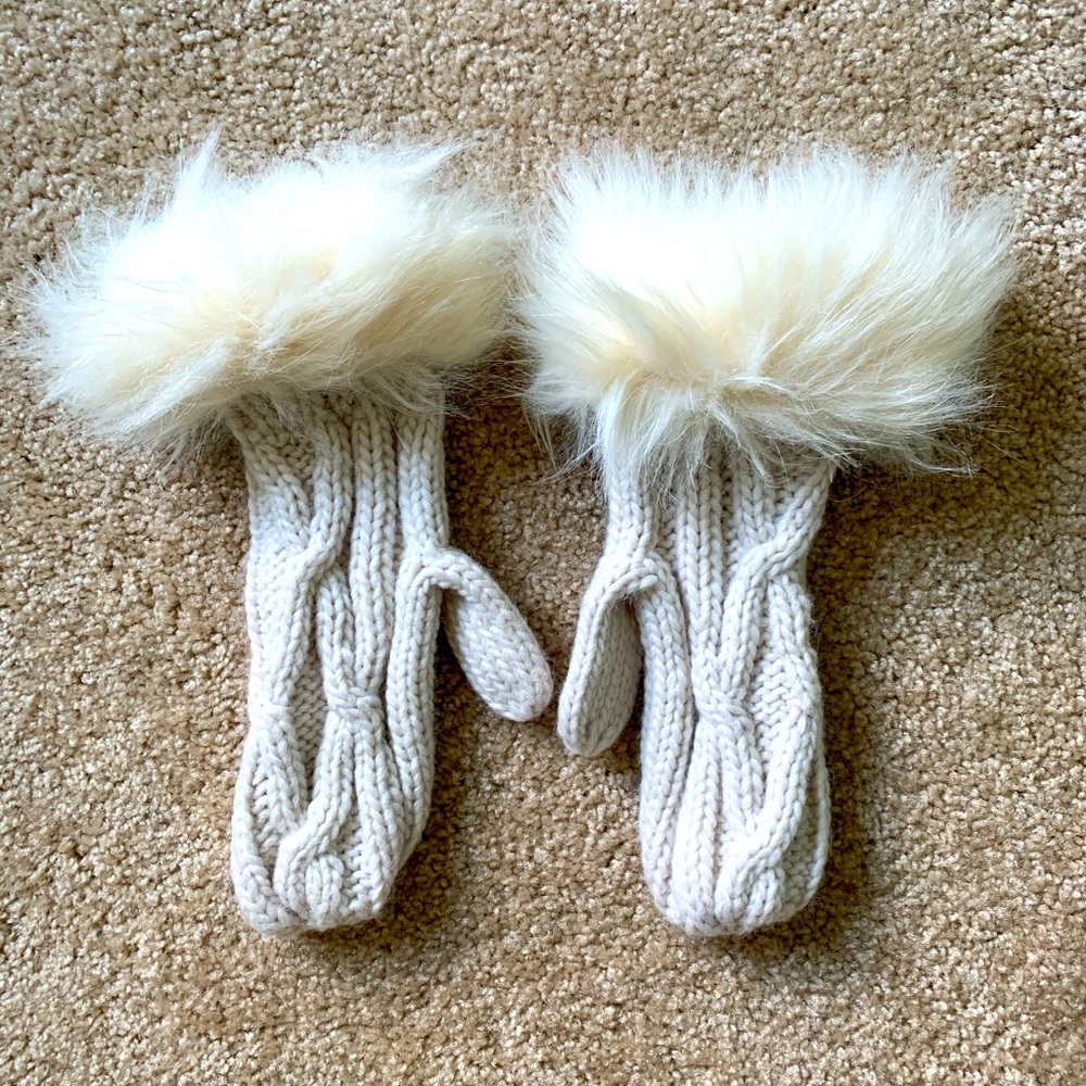 Vincent Pradier Knit Fur Mittens